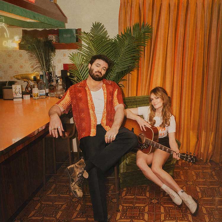 Angus and Julia Stone